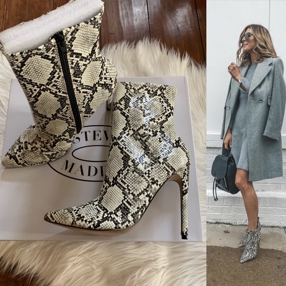 New Steve Madden Whimsy Snakeprint Booties - Picture 3 of 8